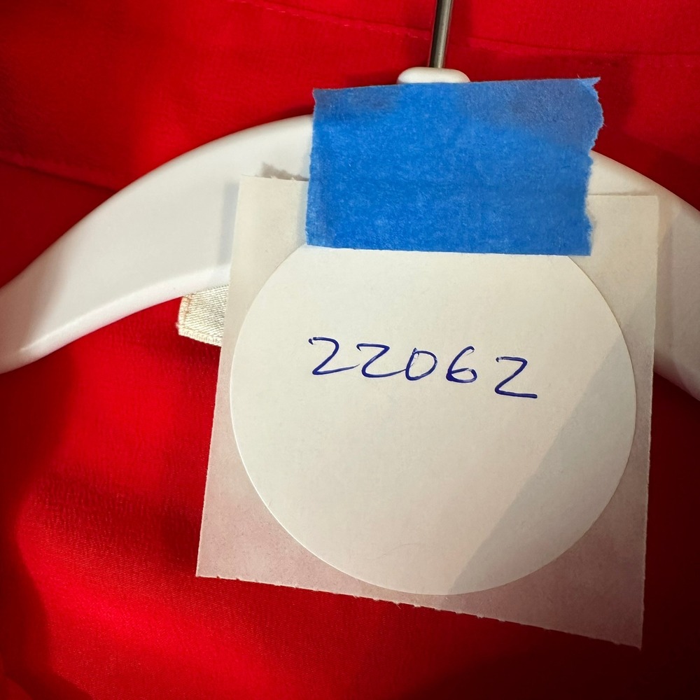 Womens Vintage Silk Blouse Size M Red Minimalist Old Money Red Lightweight - Picture 6 of 6